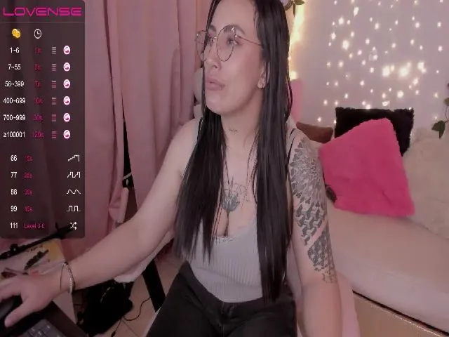 Live sex webcam photo for Xbrigittee #273493179