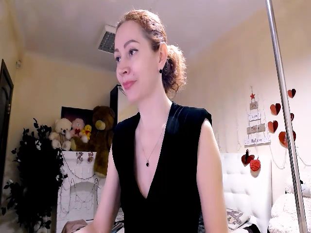 Live sex webcam photo for XeniaMilf #272800056