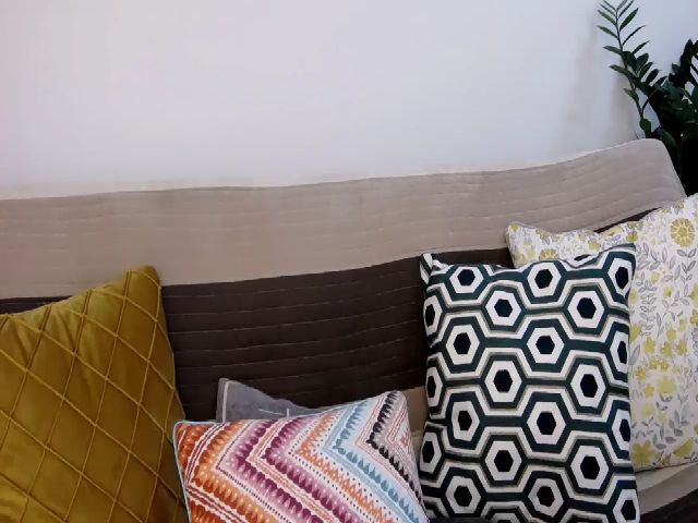 Live sex webcam photo for Xenthia #271968575