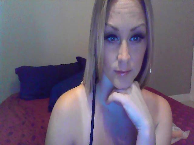 Live sex webcam photo for XoTiff #274140281