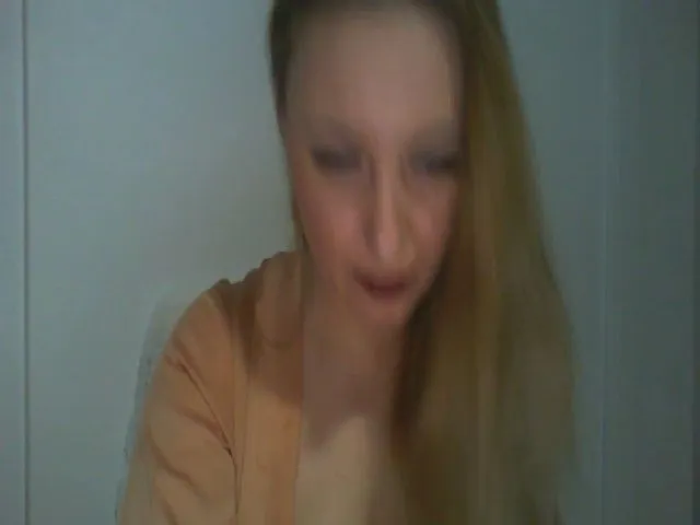 Live sex webcam photo for XxTinaLovergf #272286032