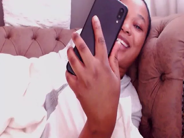 Live sex webcam photo for Xxamor #272215543