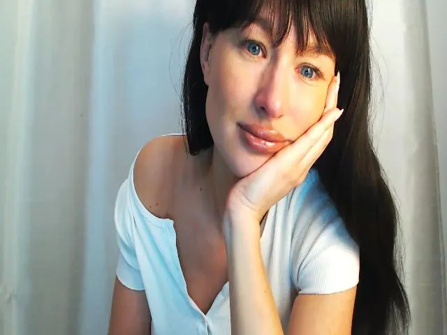 Live sex webcam photo for Xxxawesomeart #274618608