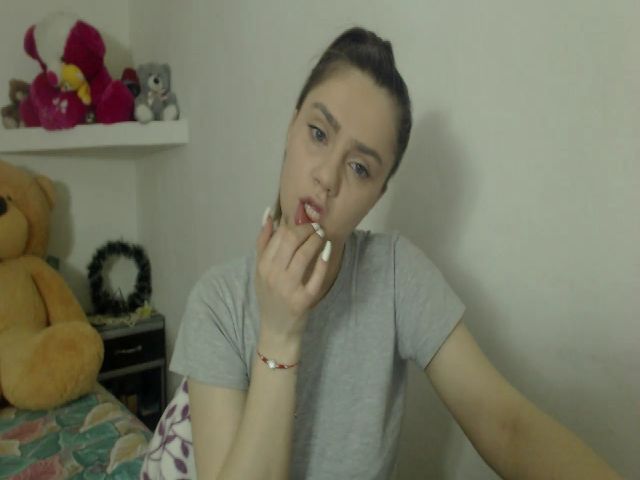 Live sex webcam photo for XyBABYGirl420 #272482317