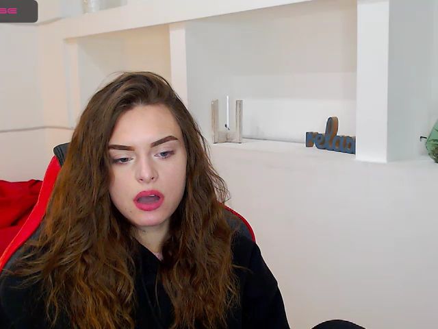 Live sex webcam photo for YR_BB #272314426