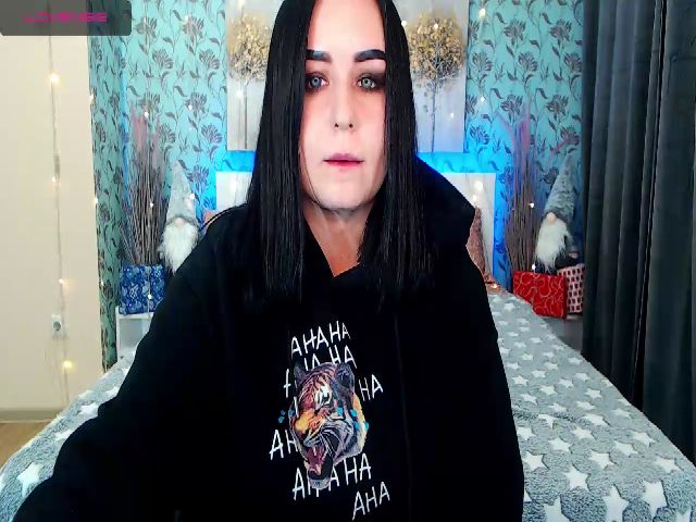 Live sex webcam photo for YR_hot_Erica #271710431