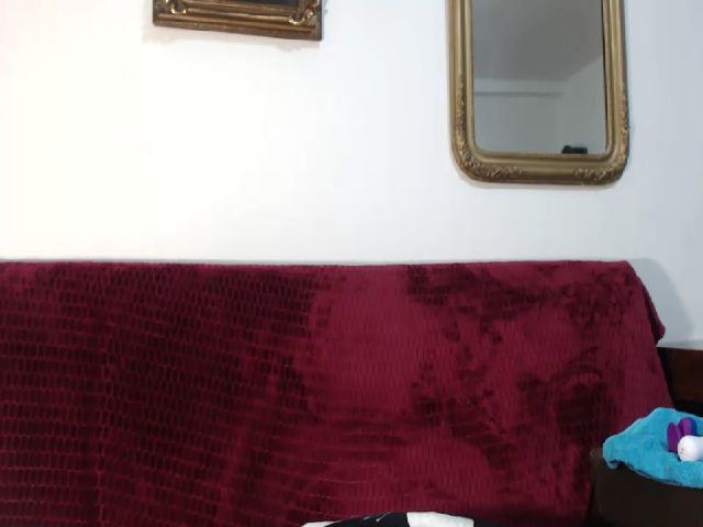 Live sex webcam photo for YSweetKaryna #272773280