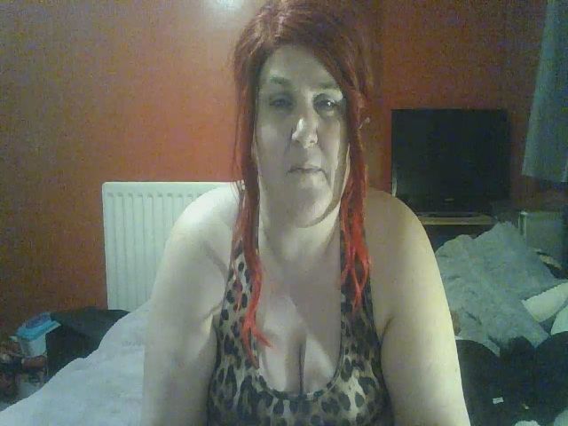 Live sex webcam photo for YUMMYMUMMY39 #271957624