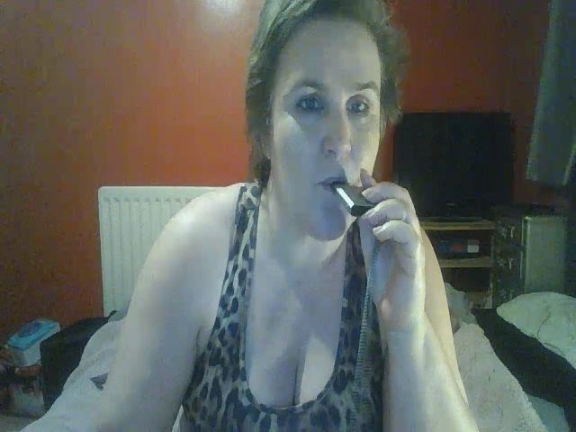 Live sex webcam photo for YUMMYMUMMY39 #271972023