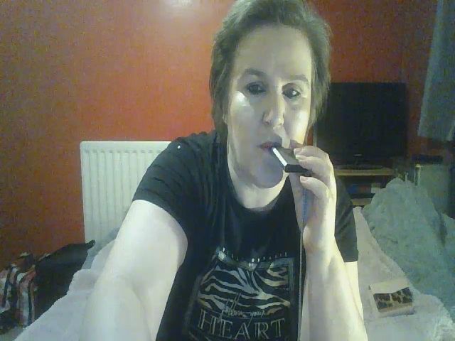 Live sex webcam photo for YUMMYMUMMY39 #272009808