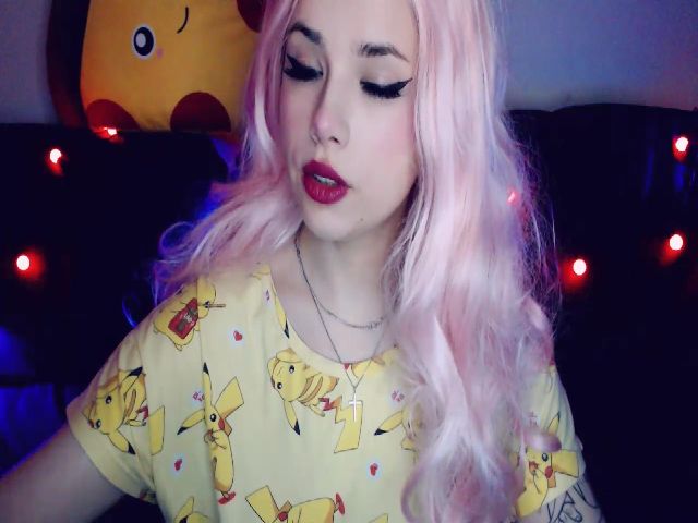 Live sex webcam photo for YUMMY_TIFFANI #271760765