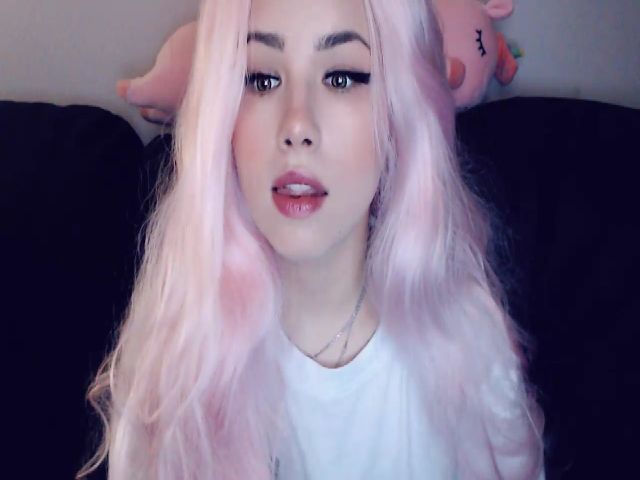 Live sex webcam photo for YUMMY_TIFFANI #271933985