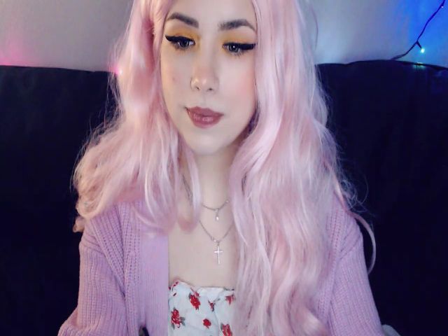 Live sex webcam photo for YUMMY_TIFFANI #272437121