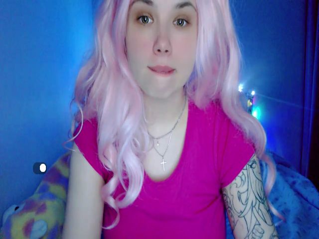 Live sex webcam photo for YUMMY_TIFFANI #273006143