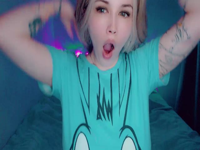 Live sex webcam photo for YUMMY_TIFFANI #273134441