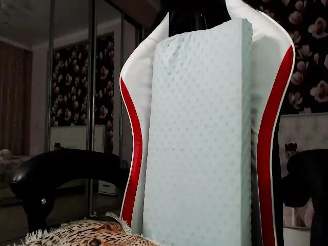 Live sex webcam photo for Yandexss #274211748