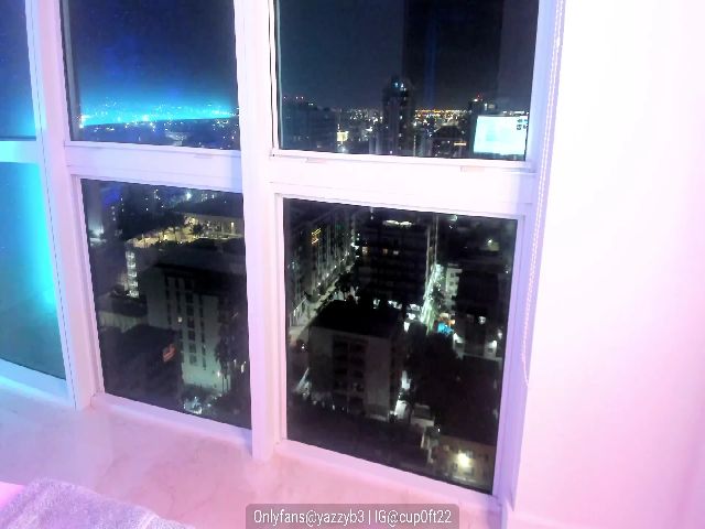 Live sex webcam photo for Yasmeen_xo #272031048