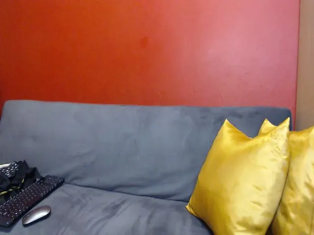 Live sex webcam photo for YasminStar #272038596