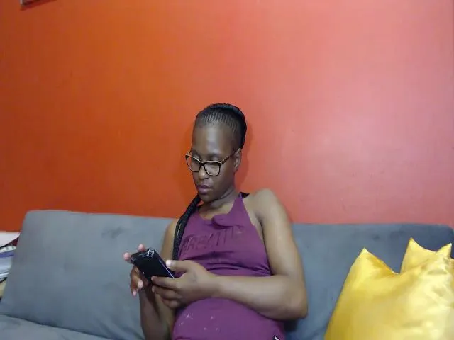 Live sex webcam photo for YasminStar #272050245