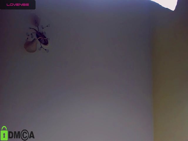 Live sex webcam photo for YellowPear #272164669