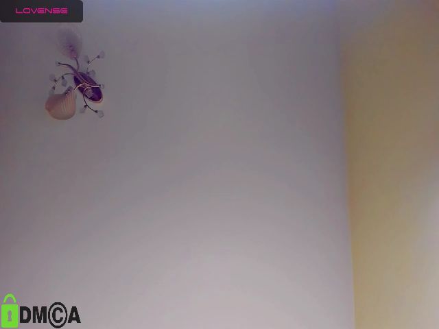 Live sex webcam photo for YellowPear #272165062