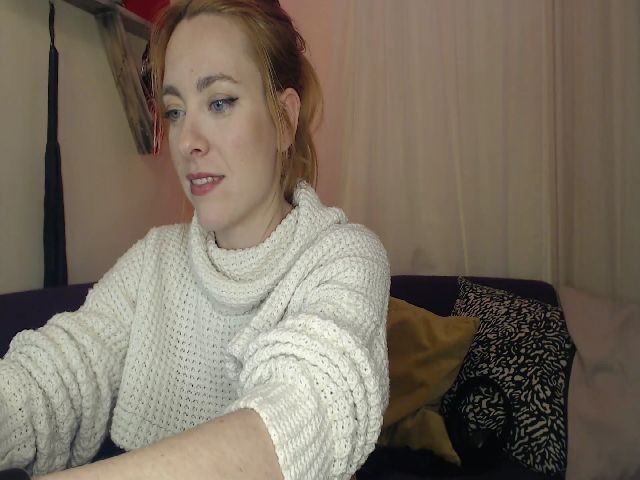 Live sex webcam photo for YesRoseWood #271695212