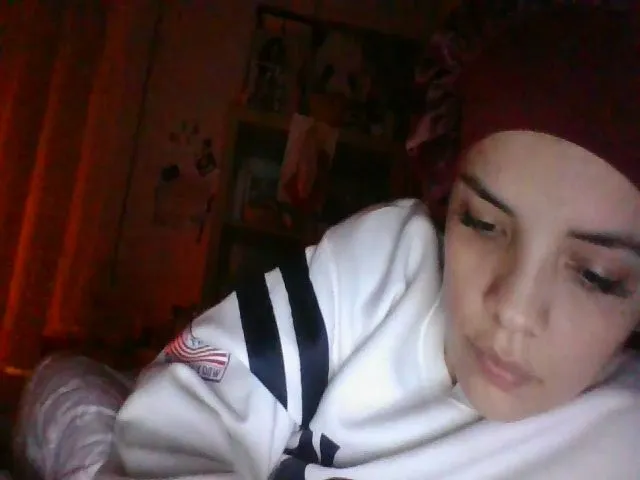 Live sex webcam photo for Yeymylove #272248371