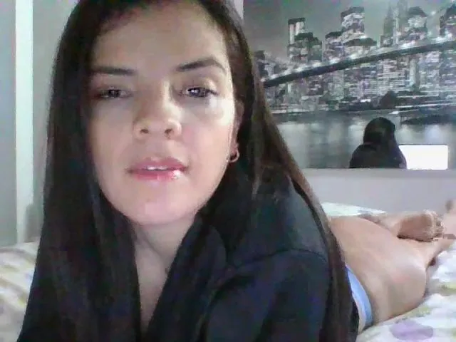 Live sex webcam photo for Yeymylove #272465975