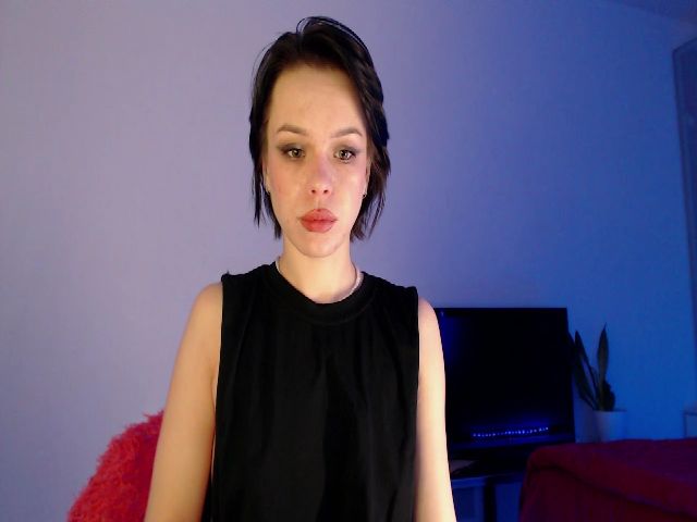 Live sex webcam photo for Yitanca #272702629