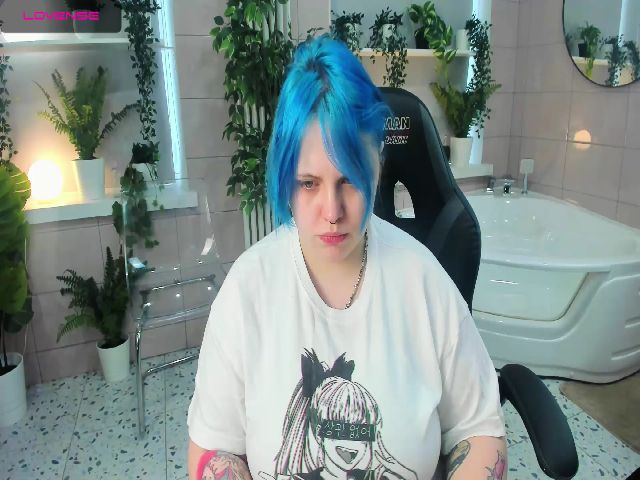 Live sex webcam photo for Yoki_Shizuko #272874548