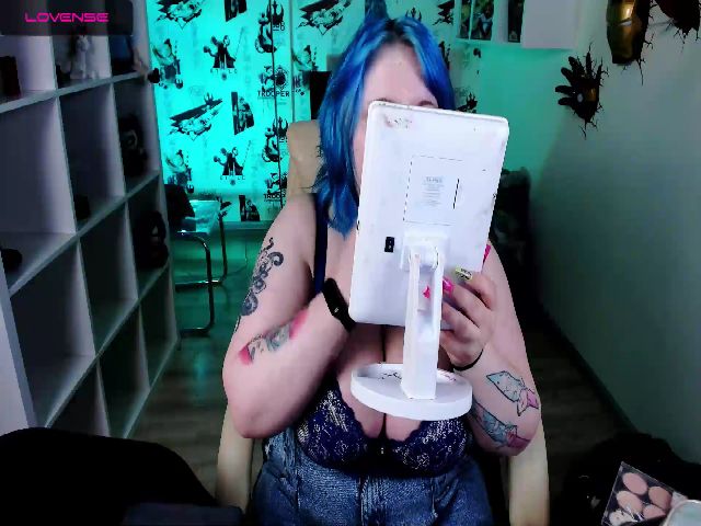 Live sex webcam photo for Yoki_Shizuko #272928154