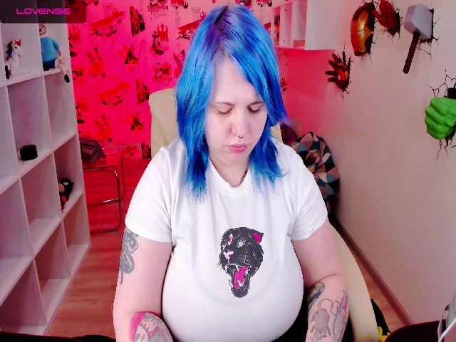 Live sex webcam photo for Yoki_Shizuko #273568876