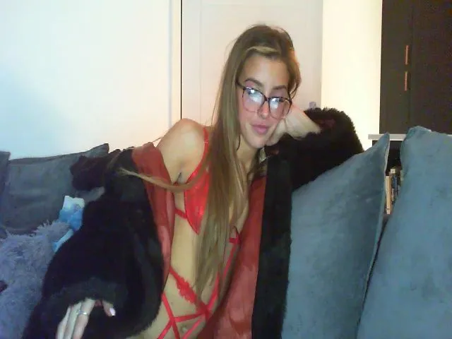 Live sex webcam photo for YoungSlutx #271916005