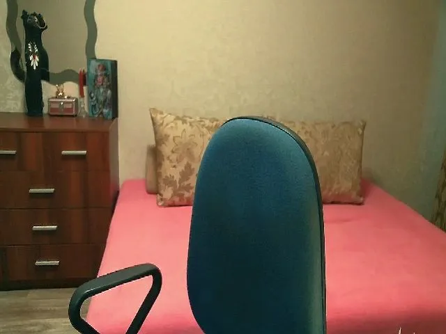 Live sex webcam photo for YourDayDreams #273370359