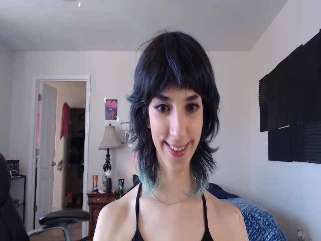 Live sex webcam photo for YourDayydream #272845255