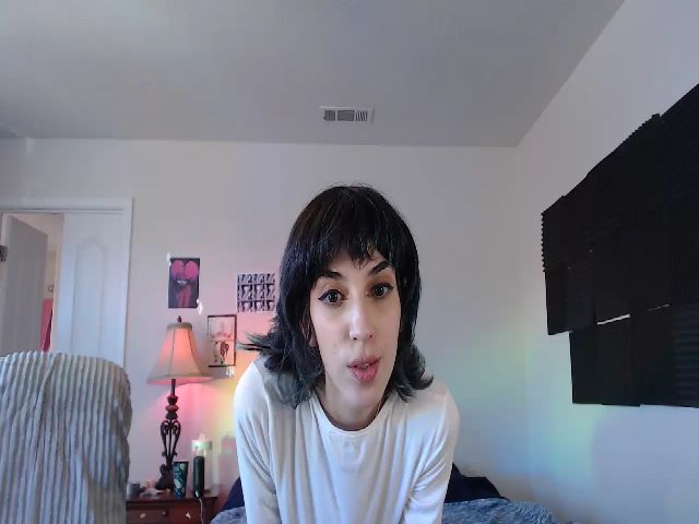 Live sex webcam photo for YourDayydream #272857425