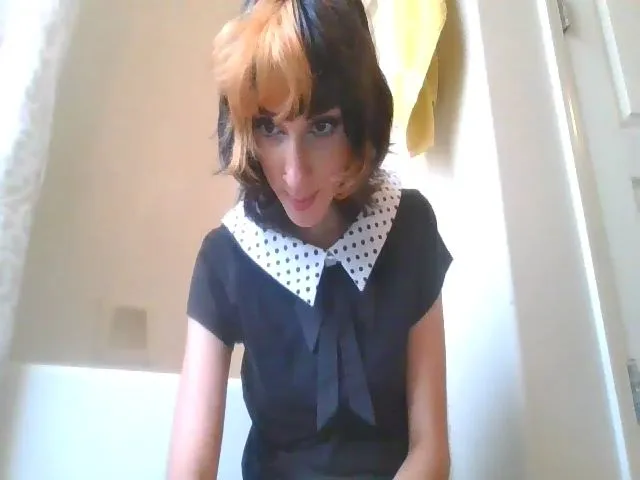 Live sex webcam photo for YourDayydream #273924861