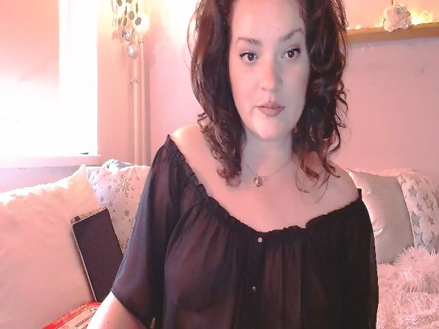 Live sex webcam photo for YourHoneyMary #272510213