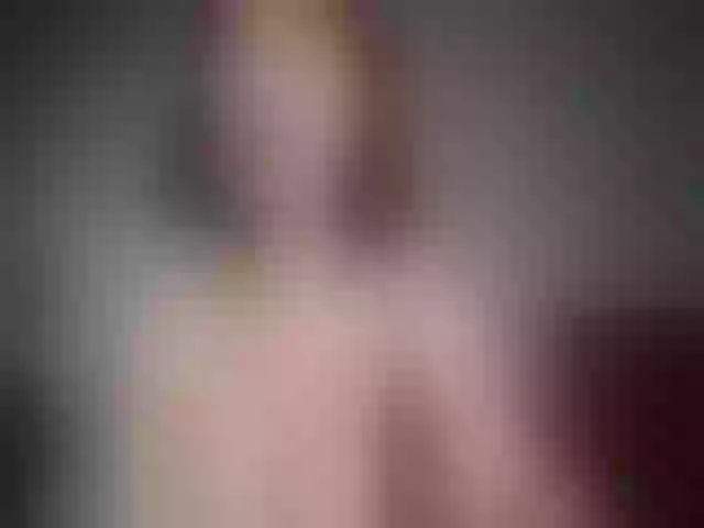 Live sex webcam photo for YourLia #272681493