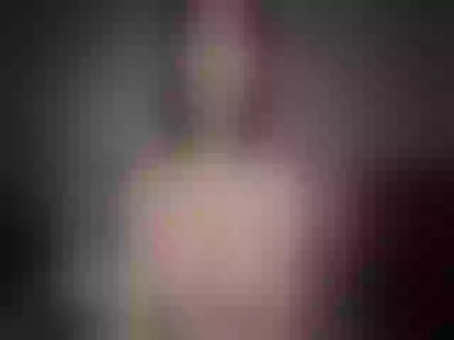 Live sex webcam photo for YourLia #272945643