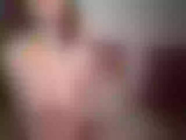 Live sex webcam photo for YourLia #272986634
