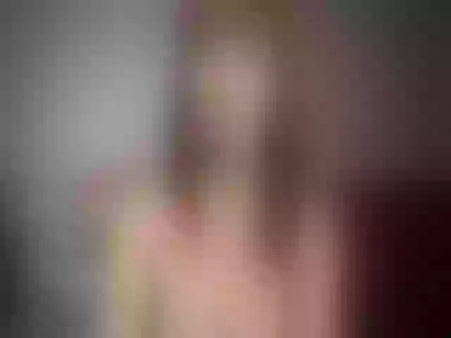 Live sex webcam photo for YourLia #273135099