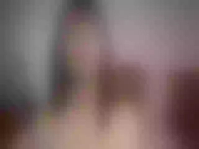 Live sex webcam photo for YourLia #273278786