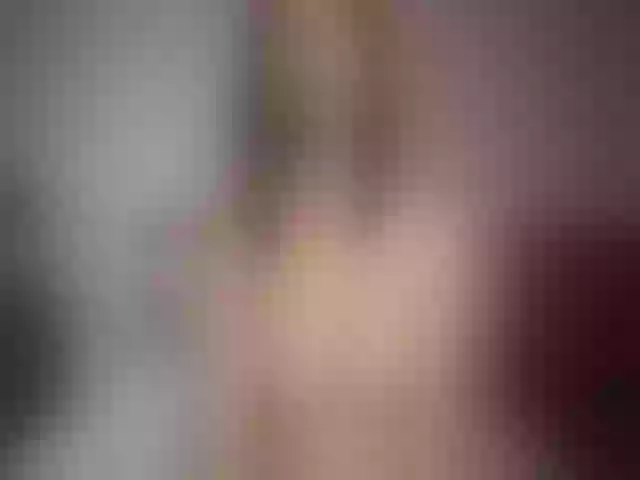 Live sex webcam photo for YourLia #273289535