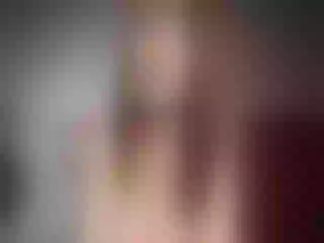 Live sex webcam photo for YourLia #273353654