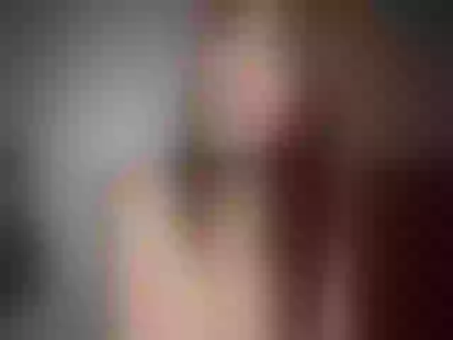 Live sex webcam photo for YourLia #273377139