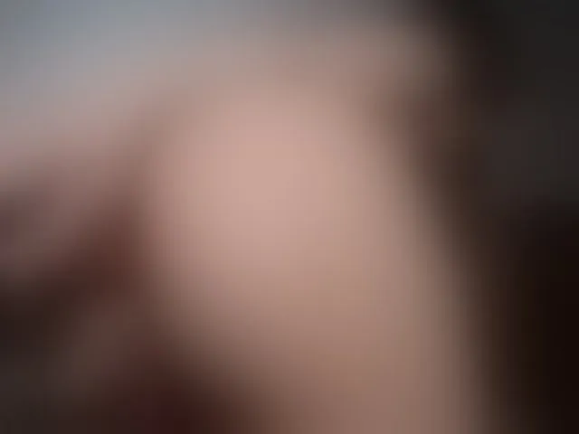 Live sex webcam photo for YourLia #273424055