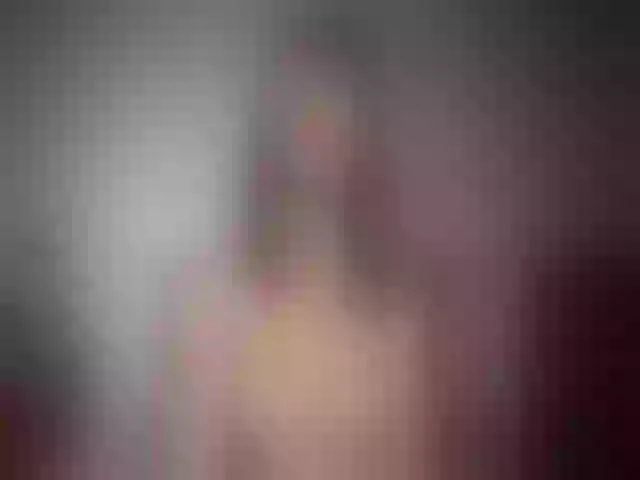 Live sex webcam photo for YourLia #273433196