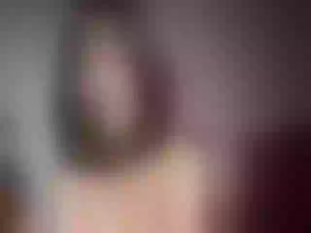 Live sex webcam photo for YourLia #273800528