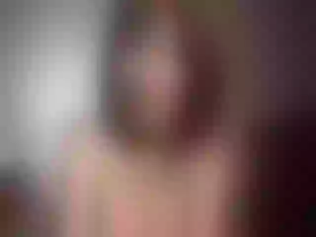 Live sex webcam photo for YourLia #273883076